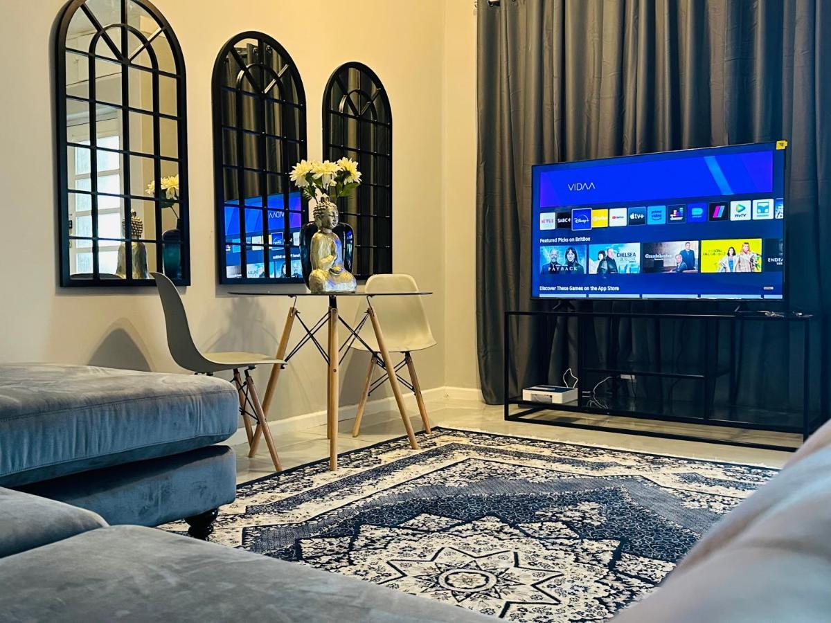 Nederburg, Sea Point, 2 Bed Apt - New Кейптаун Екстериор снимка