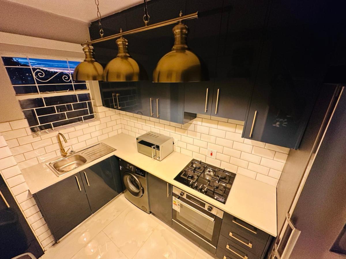 Nederburg, Sea Point, 2 Bed Apt - New Кейптаун Екстериор снимка