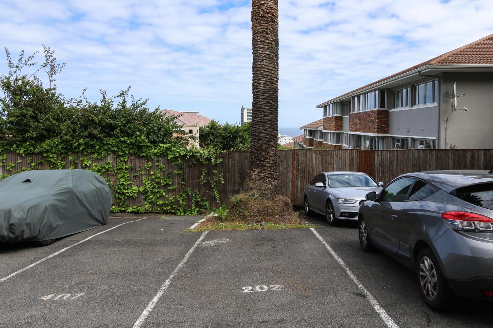 Nederburg, Sea Point, 2 Bed Apt - New Кейптаун Екстериор снимка